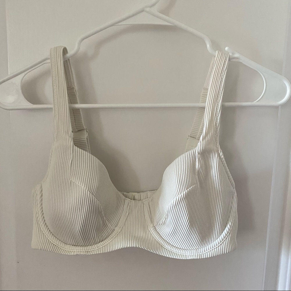Old navy ribbed two piece swim suit - Picture 8 of 10